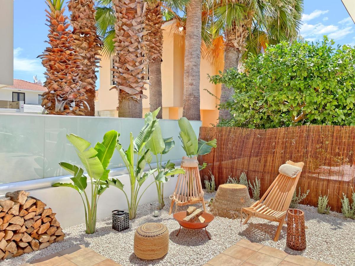 Villa Alba With Beach Access Lárnaka Kültér fotó